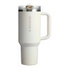 Stanley Quencher® ProTour 1180 ml isolerad mugg i återvunnet rostfritt stål med flip-sugrör  Standard | Krämfärgad | Inget reklamtryck | Inte tillgängligt | Inte tillgängligt