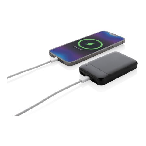 5.000 mAh powerbank i RCS återvunnen plast svart | Inget reklamtryck | Inte tillgängligt | Inte tillgängligt