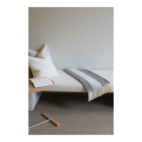 VINGA Tella Aware™ polylana® pläd grå-naturlig | Inget reklamtryck | Inte tillgängligt | Inte tillgängligt | Inte tillgängligt