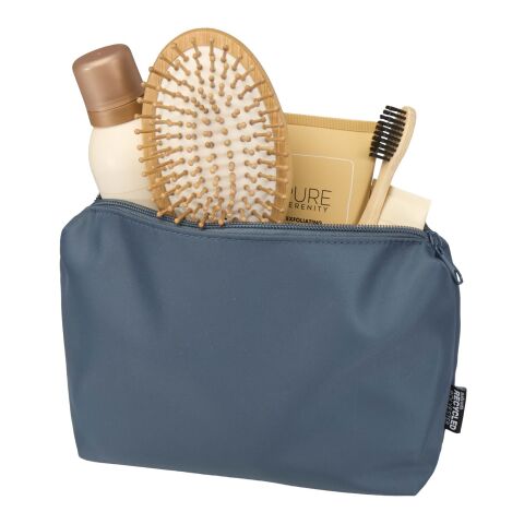 Trip Aware™ resenecessär av återvunnet material på 2 l Standard | Hale Blue | Inget reklamtryck | Inte tillgängligt | Inte tillgängligt | Inte tillgängligt